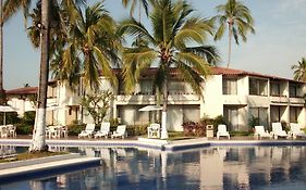 Cabo Blanco Hotel&Marina